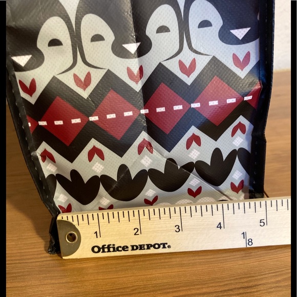 VERA BRADLEY Oversize shopping bag NEW Vinyl penguin print - Picture 5 of 5